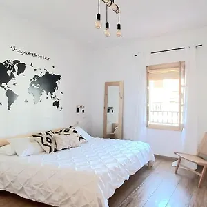 Limerencia: Tu Hogar En Blanco Pueblo , Frigiliana España